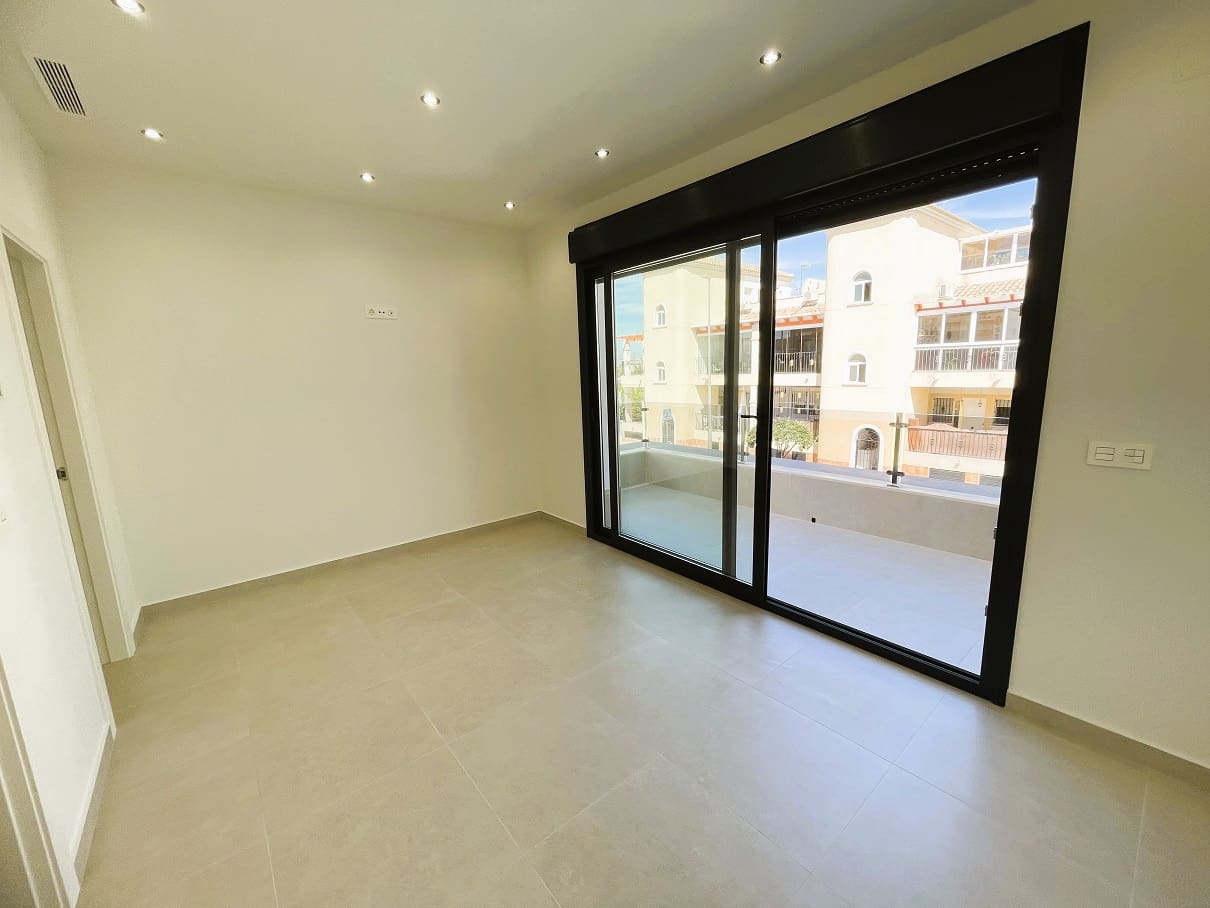 3 soveværelse Semi-Rækkehus til salg i Heredades med swimmingpool garage - € 359.000 (Ref: 9676370)