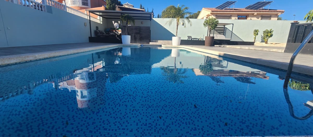 2 Zimmer Villa zu verkaufen in Pinar de Campoverde mit Pool - 329.000 € (Ref: 9676371)