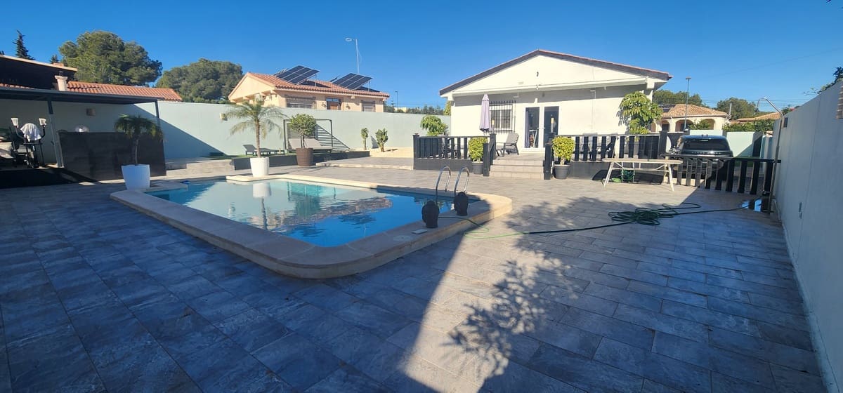 2 Zimmer Villa zu verkaufen in Pinar de Campoverde mit Pool - 329.000 € (Ref: 9676371)