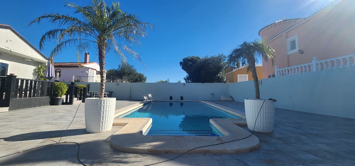 2 Zimmer Villa zu verkaufen in Pinar de Campoverde mit Pool - 329.000 € (Ref: 9676371)