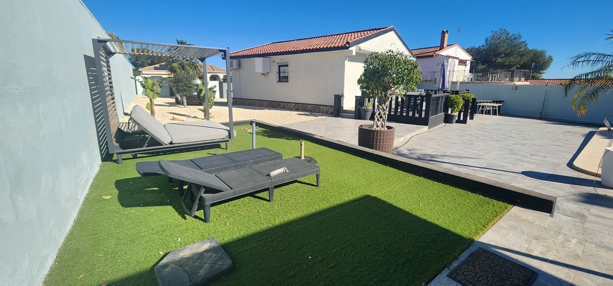 2 Zimmer Villa zu verkaufen in Pinar de Campoverde mit Pool - 329.000 € (Ref: 9676371)