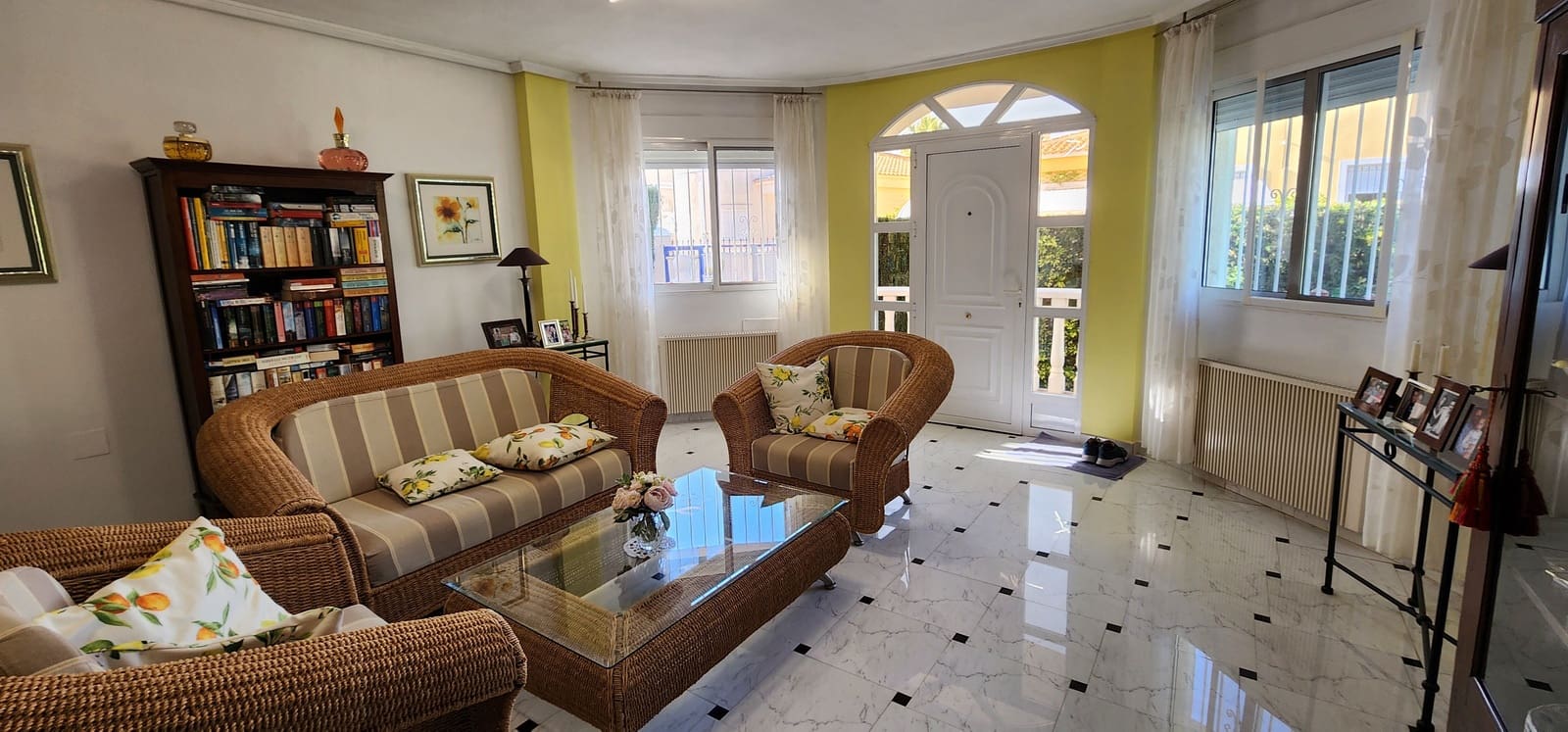 3 sovrum Villa till salu i Pinar de Campoverde med pool garage - 359 000 € (Ref: 9676372)