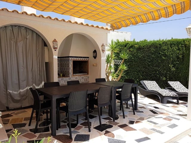 3 slaapkamer Villa te koop in Pinar de Campoverde, Pilar de la Horadada met zwembad garage - € 349.950 (Ref: 9676373)