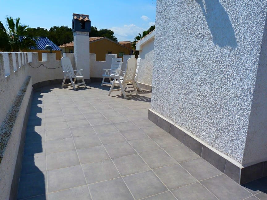 3 camera da letto Villa in vendita in Pinar de Campoverde con piscina garage - 349.950 € (Rif: 9676373)