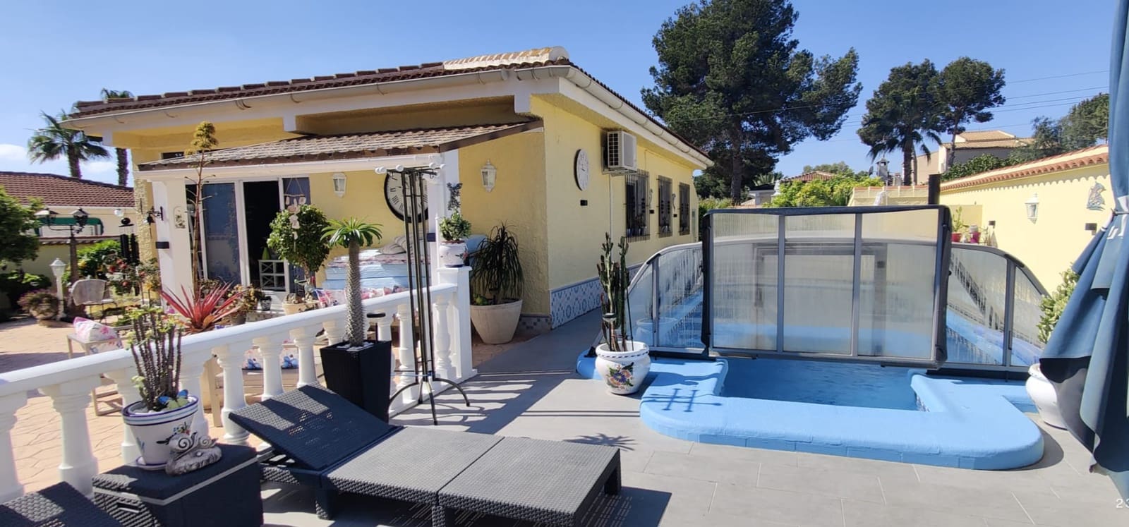 4 bedroom Villa for sale in Pinar de Campoverde with pool garage - € 450,000 (Ref: 9676374)