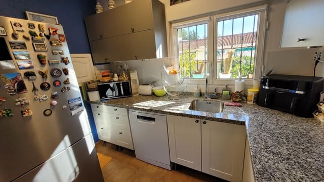 4 bedroom Villa for sale in Pinar de Campoverde, Pilar de la Horadada with pool garage - € 450,000 (Ref: 9676374)