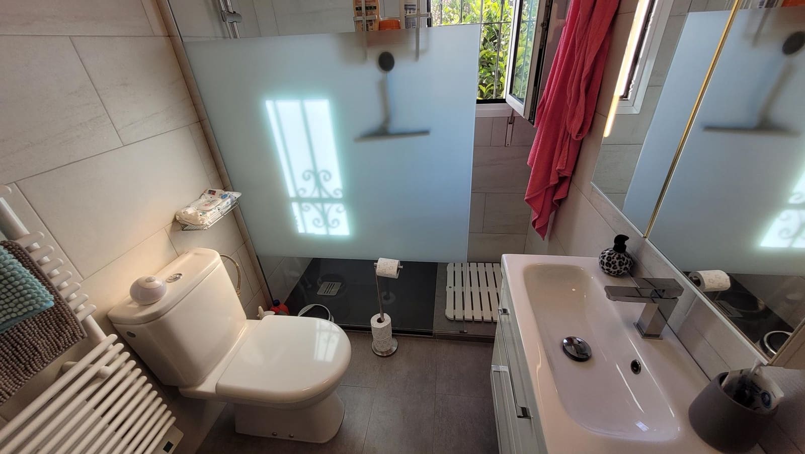 4 bedroom Villa for sale in Pinar de Campoverde with pool garage - € 450,000 (Ref: 9676374)