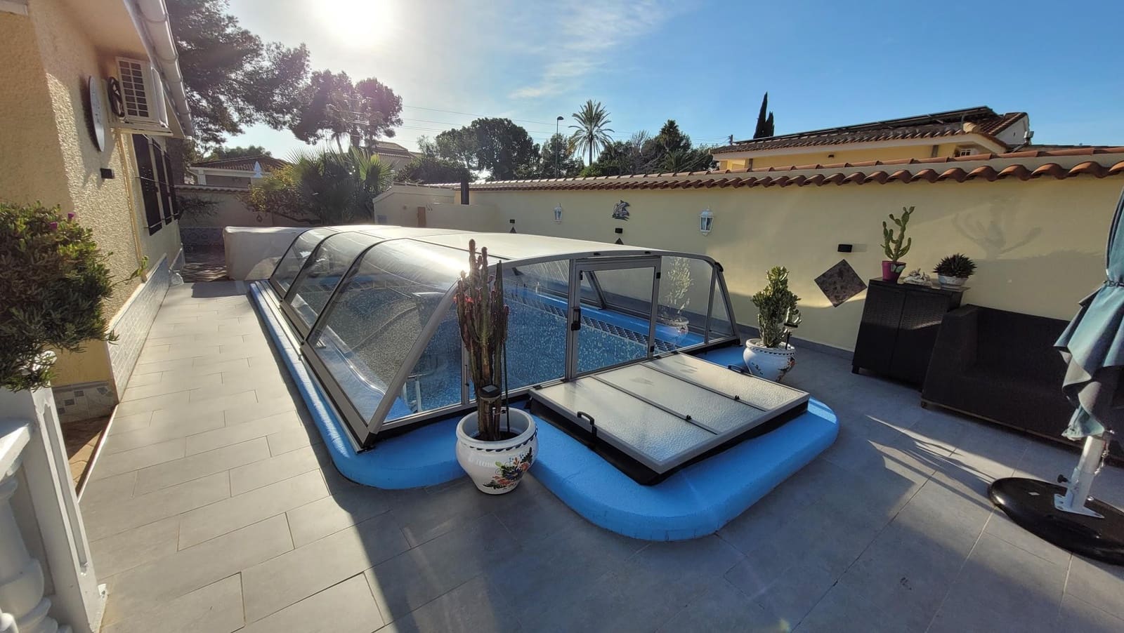 4 bedroom Villa for sale in Pinar de Campoverde with pool garage - € 450,000 (Ref: 9676374)