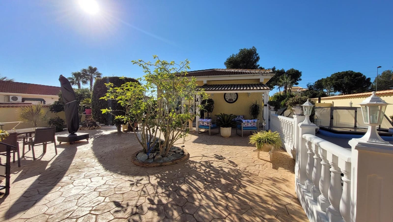 4 slaapkamer Villa te koop in Pinar de Campoverde met zwembad garage - € 385.000 (Ref: 9676374)
