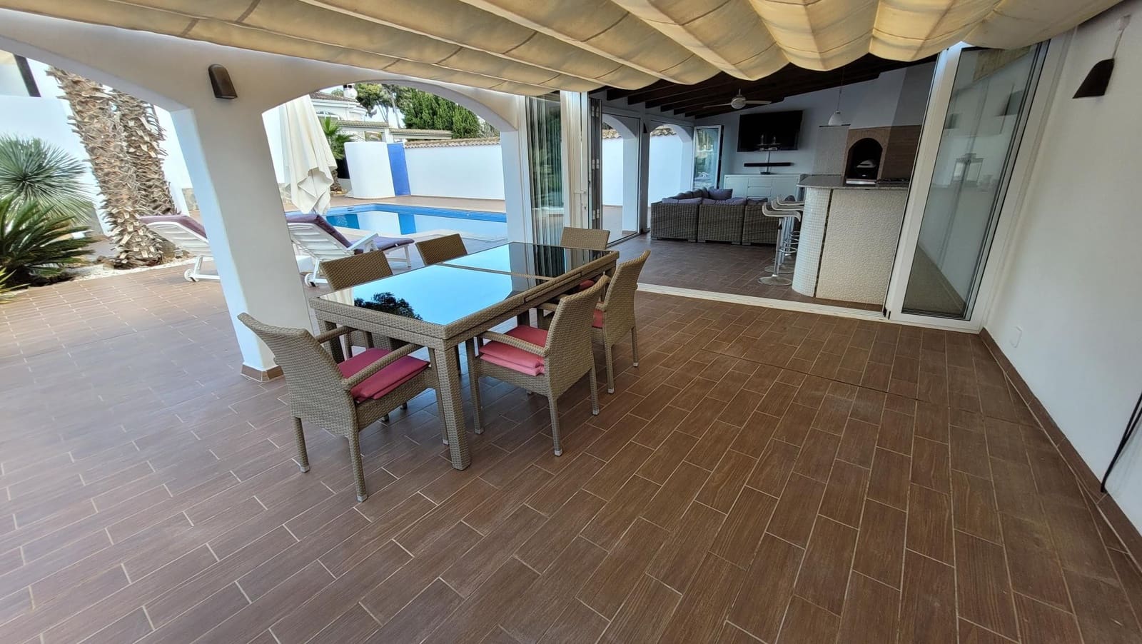 2 bedroom Villa for sale in Pinar de Campoverde with pool garage - € 399,000 (Ref: 9676375)