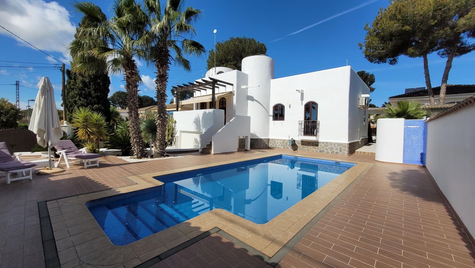 2 bedroom Villa for sale in Pinar de Campoverde with pool garage - € 399,000 (Ref: 9676375)