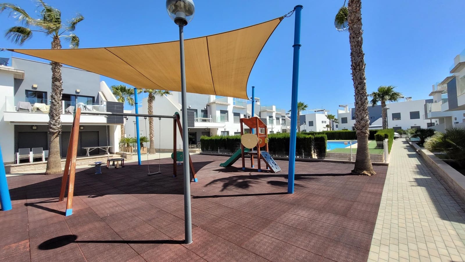 2 slaapkamer Appartement te koop in Pilar de la Horadada met zwembad garage - € 225.000 (Ref: 9676383)