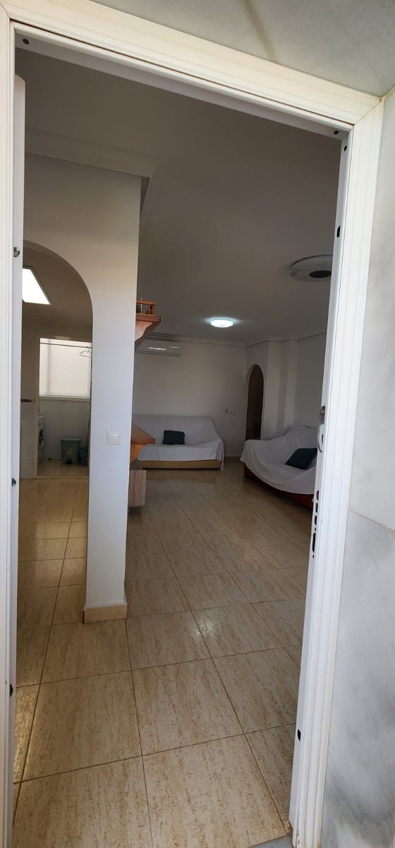 2 bedroom Beach Apartment for sale in Pilar de la Horadada with pool - € 214,900 (Ref: 9676387)