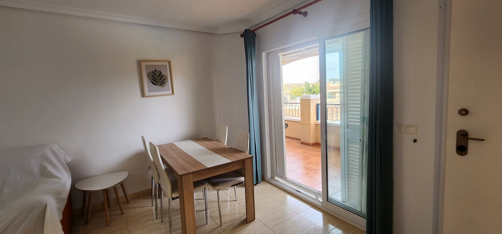 2 bedroom Beach Apartment for sale in Pilar de la Horadada with pool - € 214,900 (Ref: 9676387)