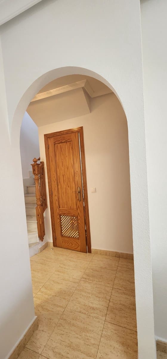 2 bedroom Beach Apartment for sale in Pilar de la Horadada with pool - € 214,900 (Ref: 9676387)