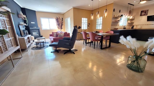 3 soverom Villa til salgs i Pinar de Campoverde, Pilar de la Horadada med svømmebasseng - € 525 000 (Ref: 9808929)