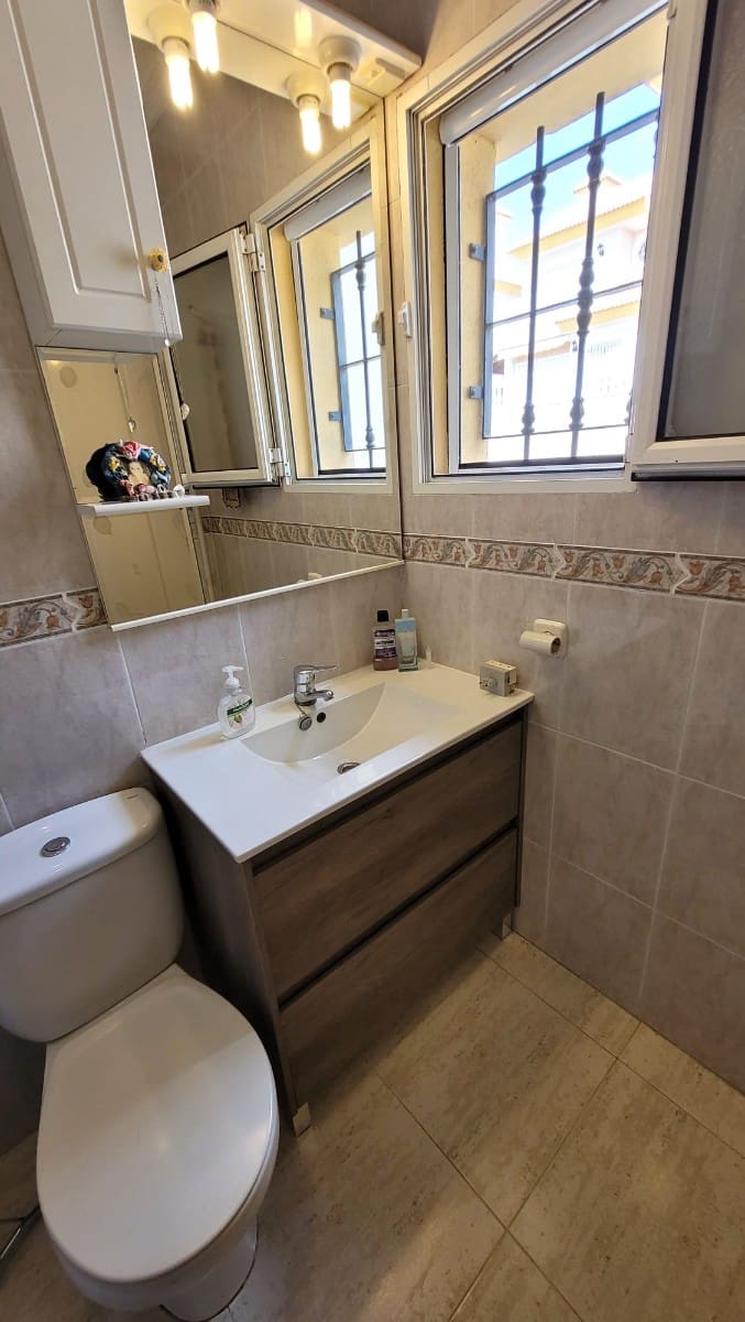 3 bedroom Villa for sale in Pinar de Campoverde with pool - € 265,000 (Ref: 9820908)
