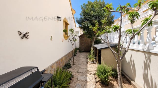 3 chambre Villa/Maison à vendre à Pinar de Campoverde, Pilar de la Horadada avec piscine - 265 000 € (Ref: 9820908)