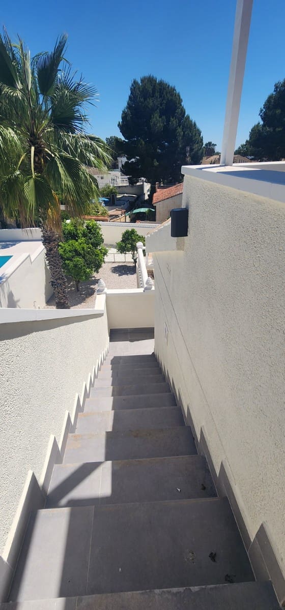 4 soveværelse Villa til salg i Pinar de Campoverde med garage - € 299.000 (Ref: 9867716)