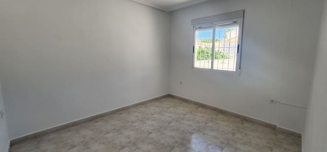 4 soveværelse Villa til salg i Pinar de Campoverde, Pilar de la Horadada med garage - € 299.000 (Ref: 9867716)