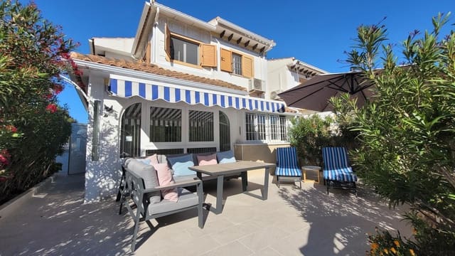 2 makuuhuone Paritalo myytävänä paikassa Mil Palmeras, Pilar de la Horadada mukana uima-altaan 
autotalli - 229 500 € (Ref: 9879575)
