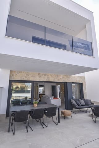 3 soverom Villa til salgs i San Pedro del Pinatar med svømmebasseng garasje - € 410 000 (Ref: 9937174)