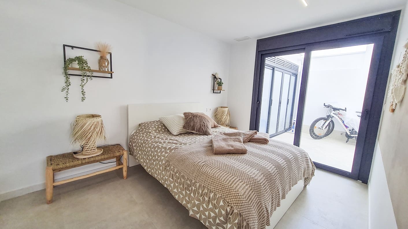 3 bedroom Villa for sale in San Pedro del Pinatar with pool garage - € 410,000 (Ref: 9937174)