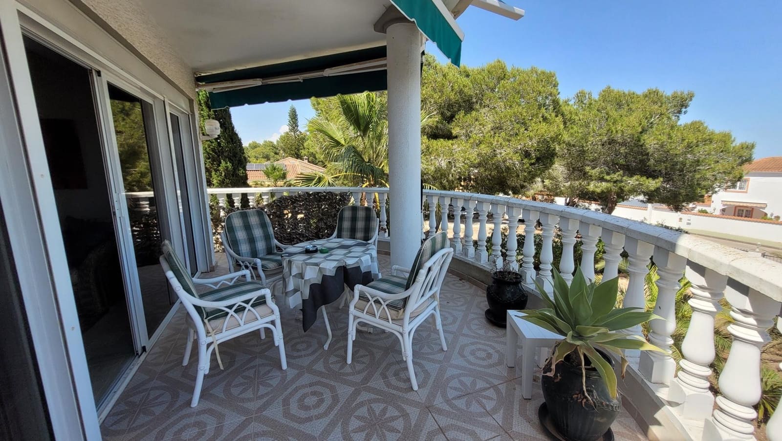 3 soveværelse Villa til salg i Pinar de Campoverde med swimmingpool garage - € 560.000 (Ref: 9958793)