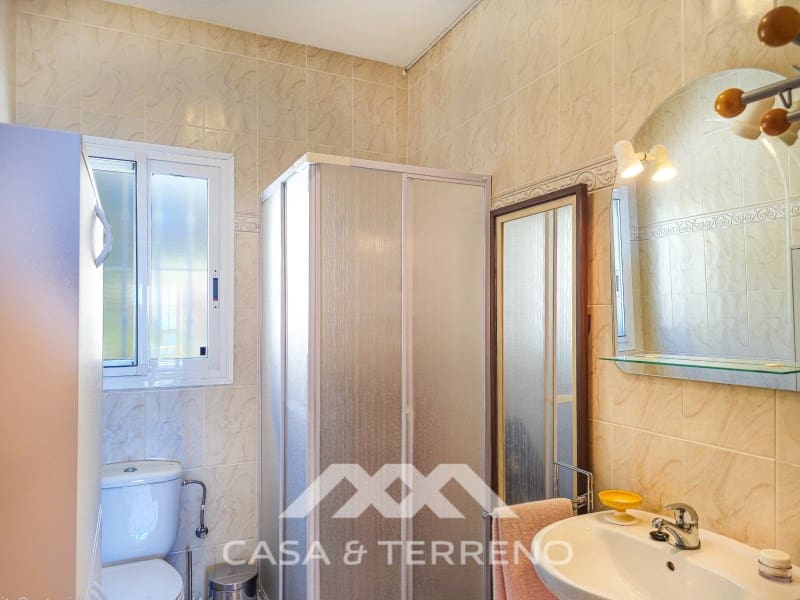 Chalet de 4 habitaciones en Arenas en venta con piscina garaje - 980.000 € (Ref: 10008876)