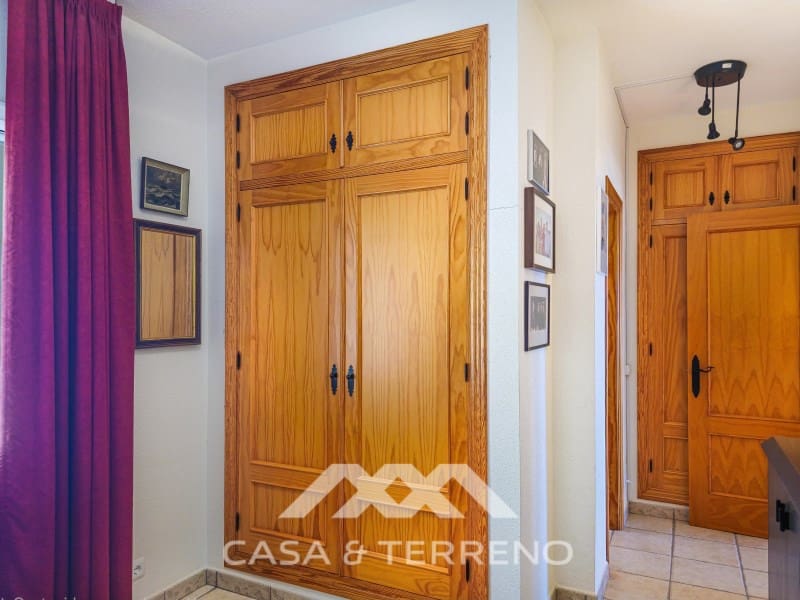 Chalet de 4 habitaciones en Arenas en venta con piscina garaje - 980.000 € (Ref: 10008876)
