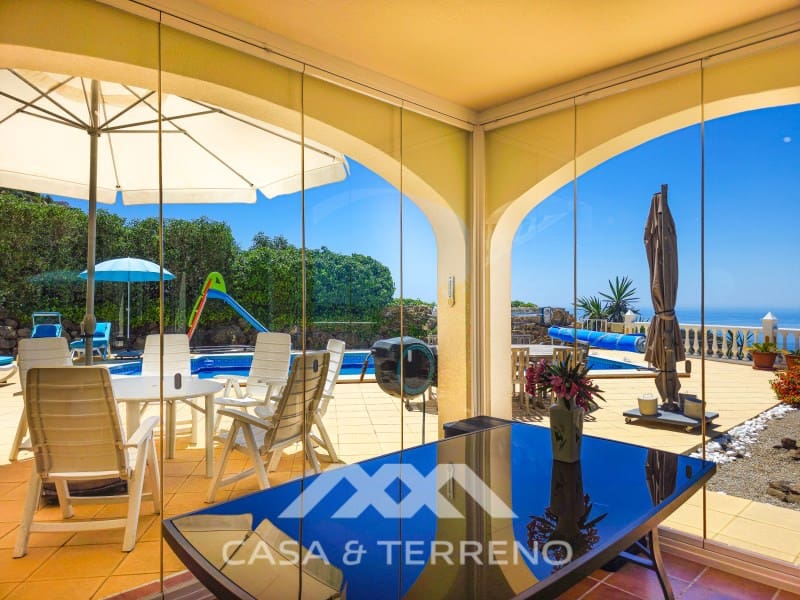 Chalet de 4 habitaciones en Arenas en venta con piscina garaje - 980.000 € (Ref: 10008876)