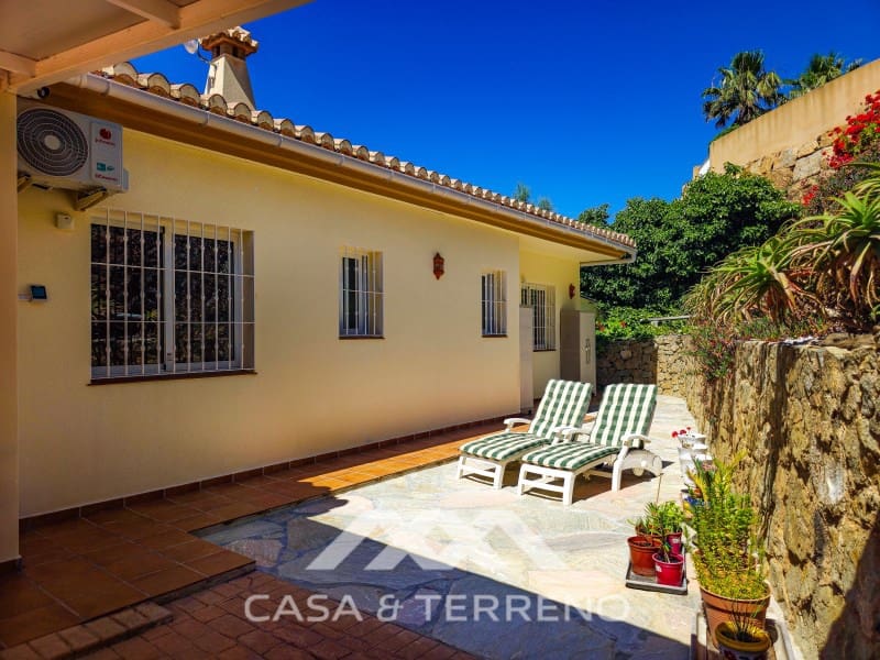 Chalet de 4 habitaciones en Arenas en venta con piscina garaje - 980.000 € (Ref: 10008876)