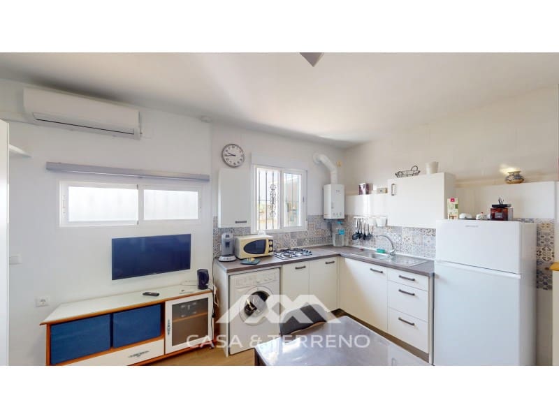4 makuuhuone Huvila myytävänä paikassa Arenas mukana uima-altaan - 550 000 € (Ref: 10023837)