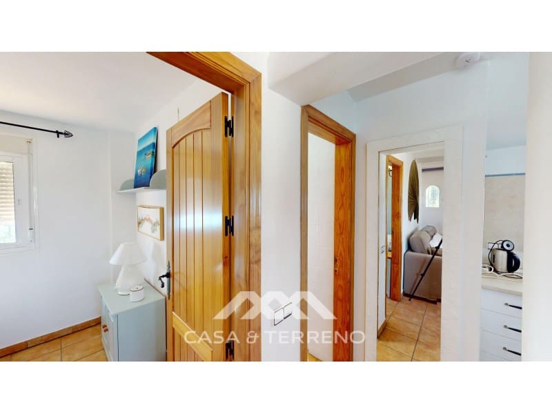 4 makuuhuone Huvila myytävänä paikassa Arenas mukana uima-altaan - 550 000 € (Ref: 10023837)