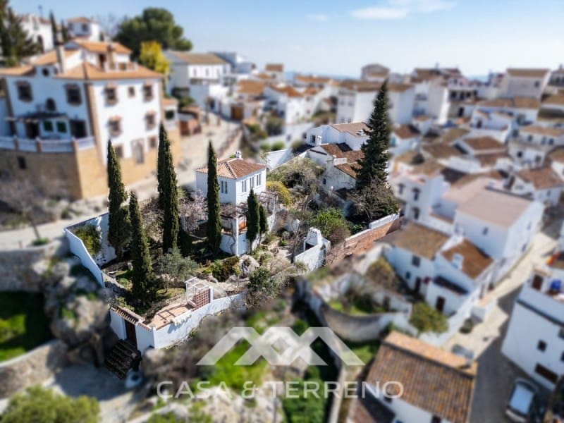 3 bedroom Townhouse for sale in Comares with pool - € 499,000 (Ref: 10027884)