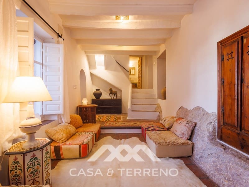 3 bedroom Townhouse for sale in Comares with pool - € 499,000 (Ref: 10027884)