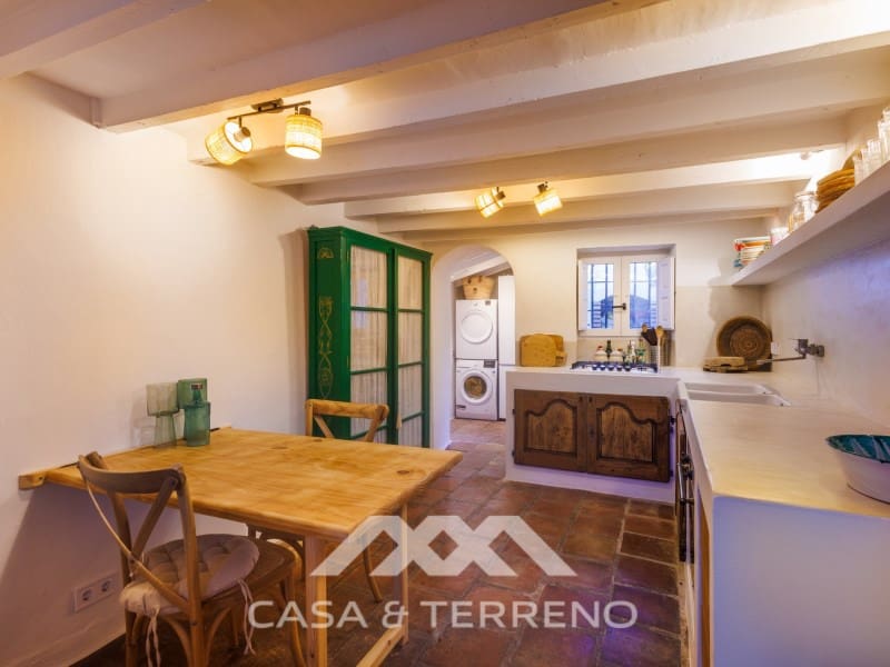 3 bedroom Townhouse for sale in Comares with pool - € 499,000 (Ref: 10027884)