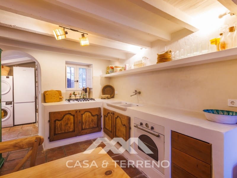 3 bedroom Townhouse for sale in Comares with pool - € 499,000 (Ref: 10027884)