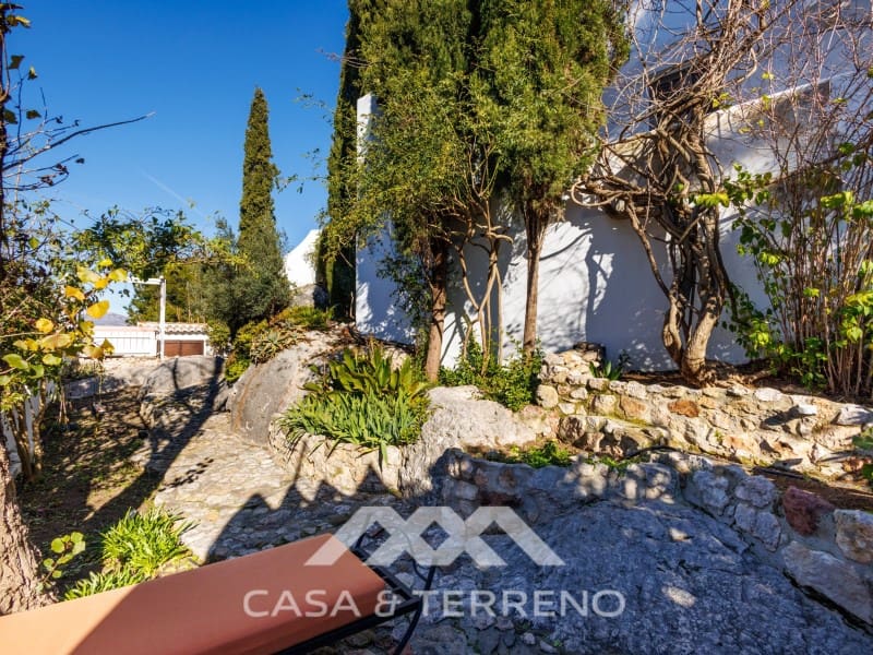 3 bedroom Townhouse for sale in Comares with pool - € 499,000 (Ref: 10027884)