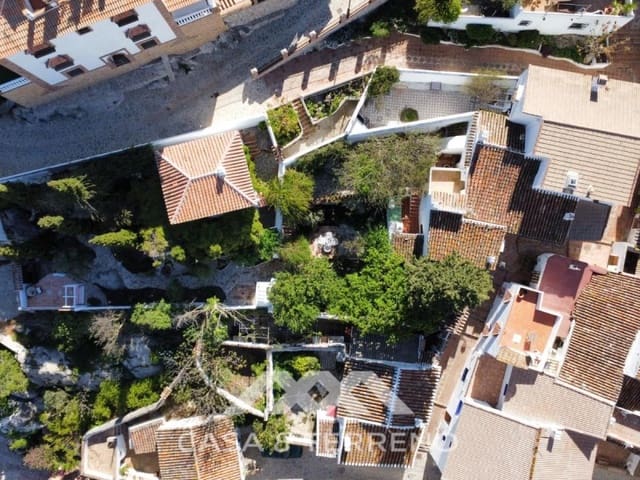 3 slaapkamer Gastenverblijf/B&B te koop in Comares met zwembad - € 499.000 (Ref: 10027885)