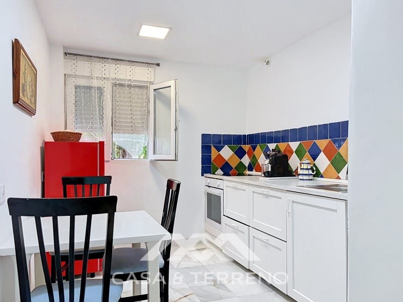 2 makuuhuone Omakotitalo vuokrattavana paikassa Caleta de Velez - 1 400 € (Ref: 10035124)
