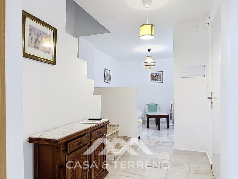 2 makuuhuone Omakotitalo vuokrattavana paikassa Caleta de Velez - 1 400 € (Ref: 10035124)