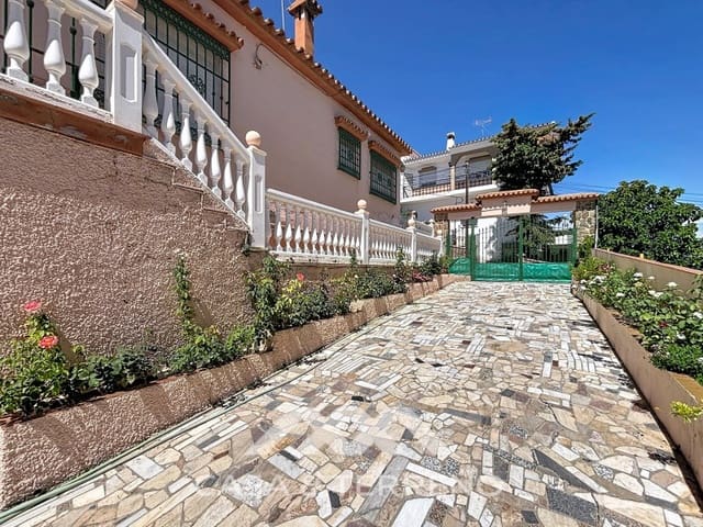 3 soverom Villa til salgs i Almayate, Vélez-Málaga med garasje - € 445 000 (Ref: 10061722)