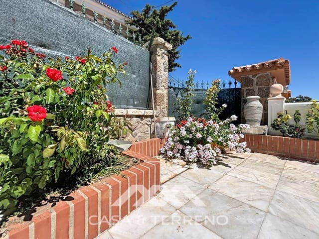 3 soverom Villa til salgs i Almayate, Vélez-Málaga med garasje - € 445 000 (Ref: 10061722)