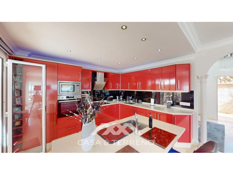 3 quarto Moradia para venda em El Penoncillo com piscina garagem - 795 000 € (Ref: 10078227)