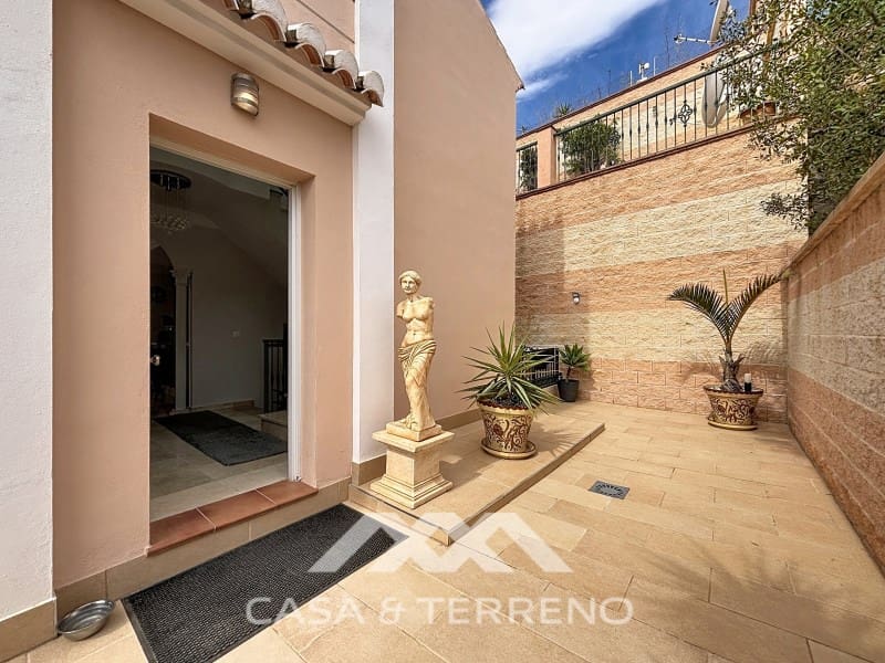 3 quarto Moradia para venda em El Penoncillo com piscina garagem - 795 000 € (Ref: 10078227)