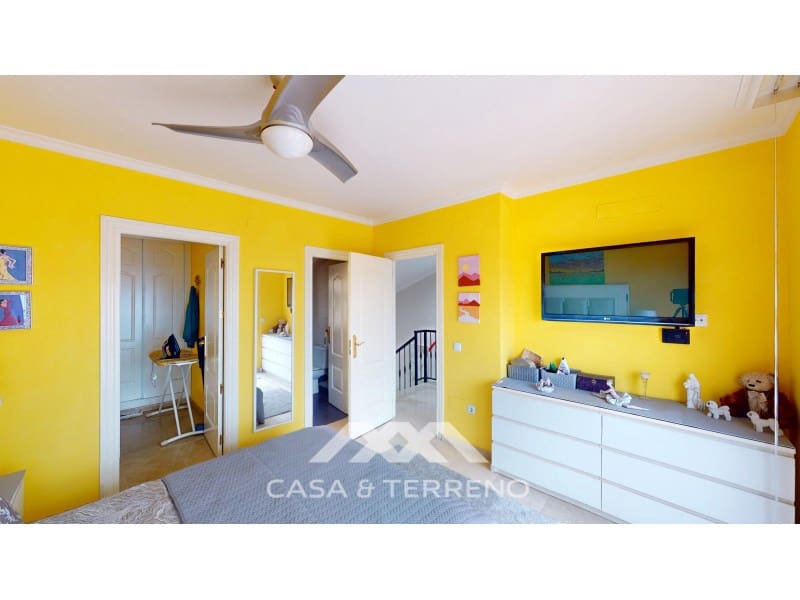 3 quarto Moradia para venda em El Penoncillo com piscina garagem - 795 000 € (Ref: 10078227)