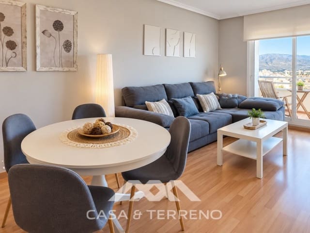 Appartement de 2 chambres à louer à Torre del Mar, Vélez-Málaga avec piscine garage - 1 400 € (Ref: 10094431)