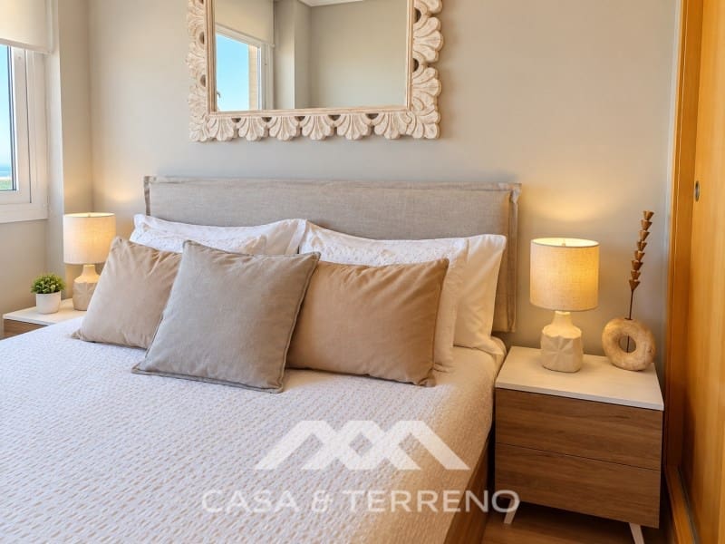 Appartement de 2 chambres à louer à Torre del Mar avec piscine garage - 1 400 € (Ref: 10094431)