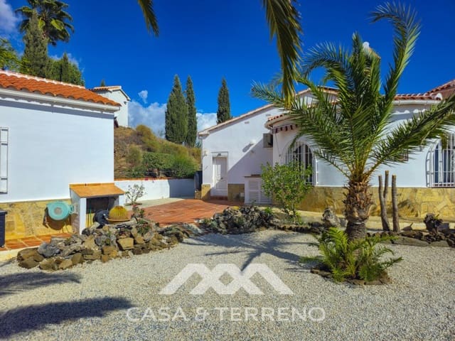 3 sypialnia Willa na sprzedaż w Algarrobo z basenem garażem - 535 000 € (Ref: 10094432)